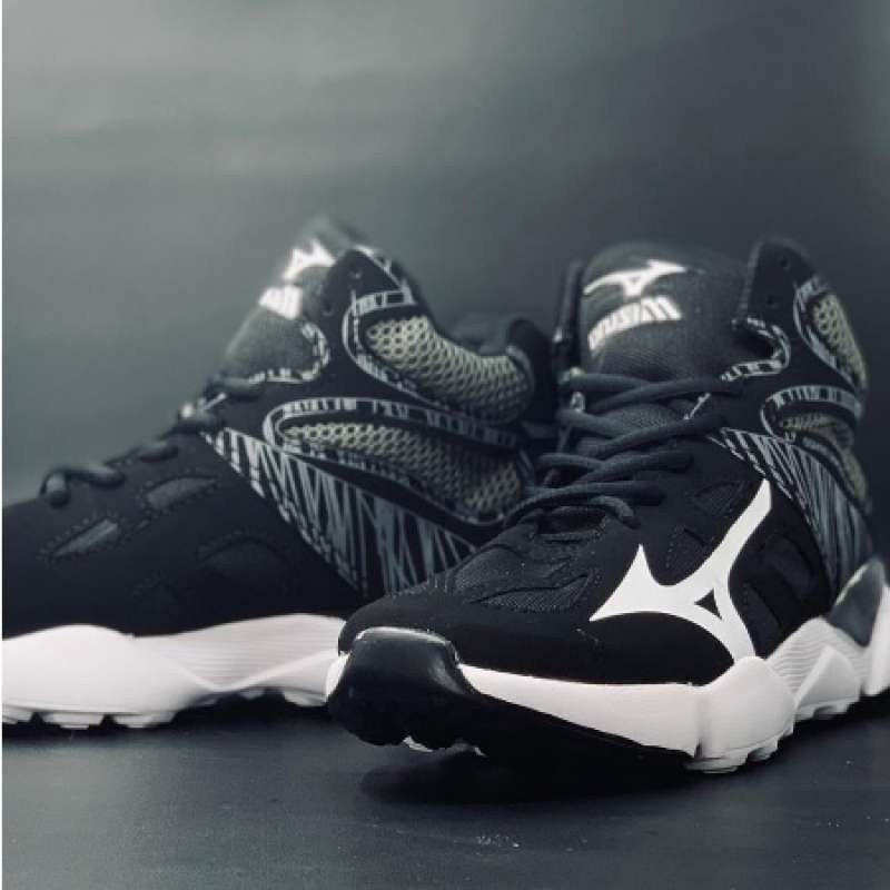 Mizuno deals tornado terbaru