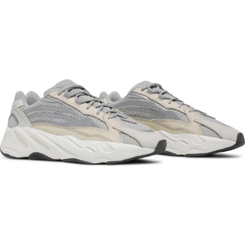 Harga yeezy hotsell cream white