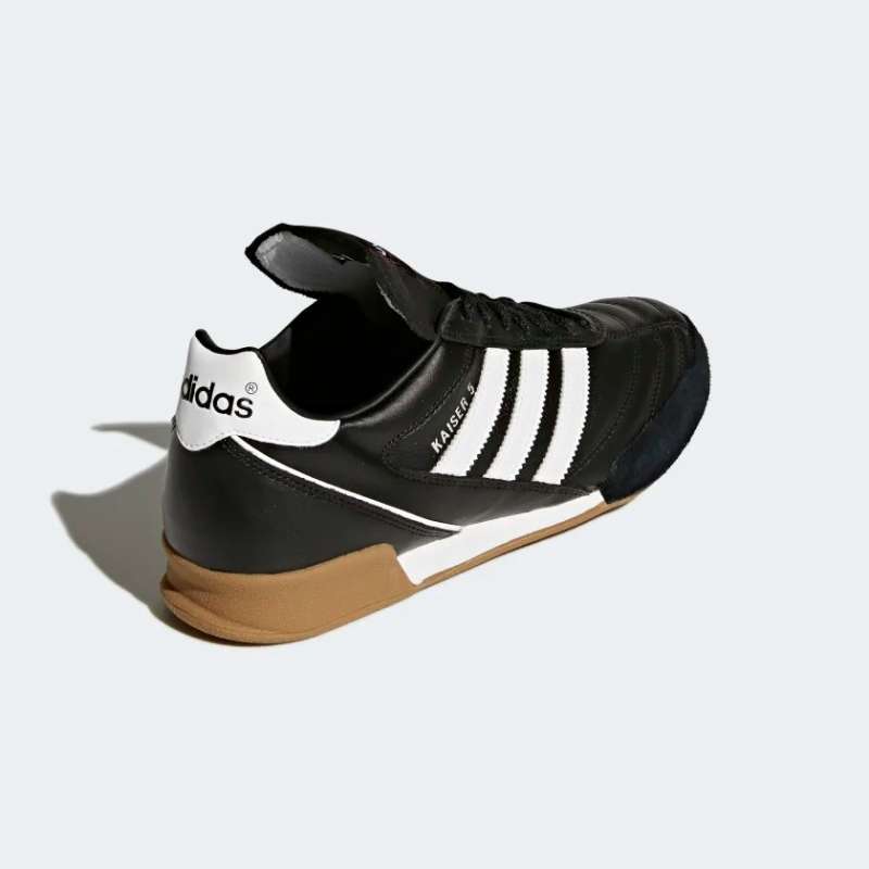 sepatu adidas kaiser