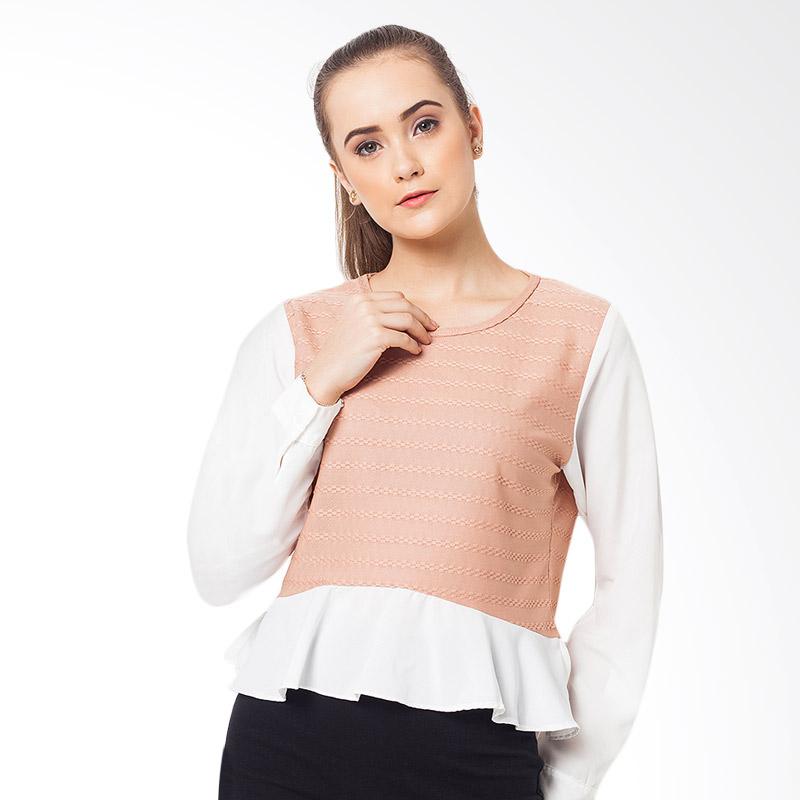 Duapola Sweater Look Alike Shirts Wanita - Peach