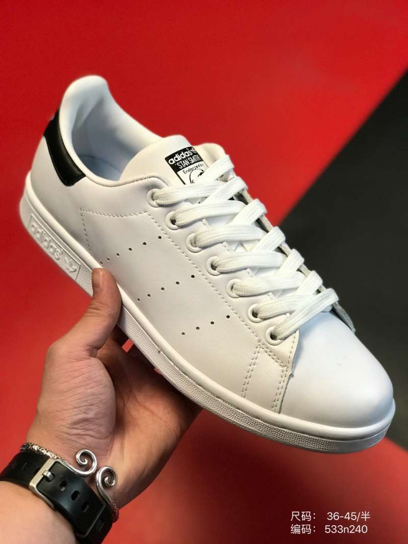 bt21 sneaker