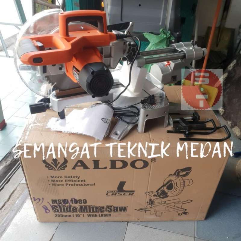 MITER SAW SLIDING COMPOUND GERGAJI KAYU 