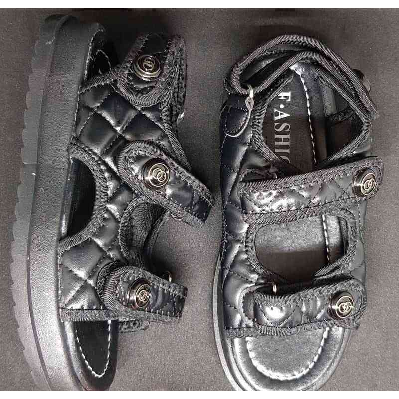 Sandal best sale bee girl