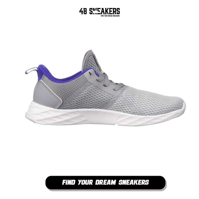 Reebok astroride strike womens on sale