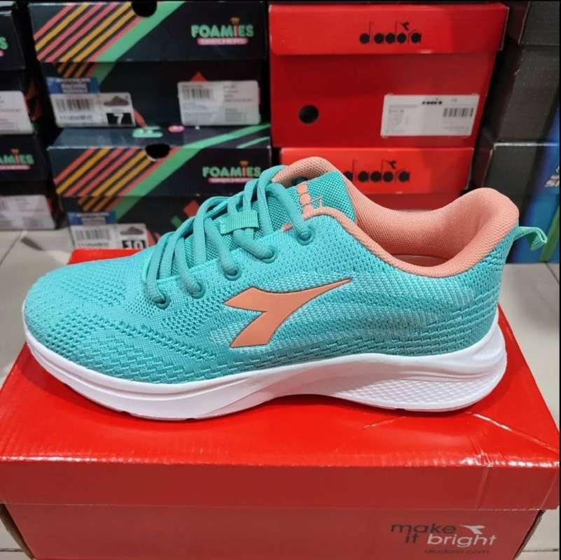 Harga sepatu running diadora wanita clearance