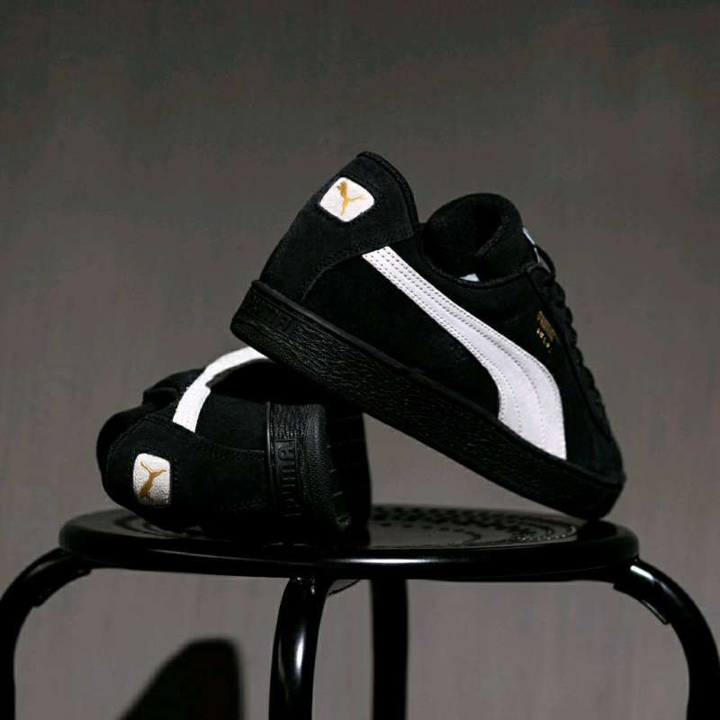 Puma suede sale black sole