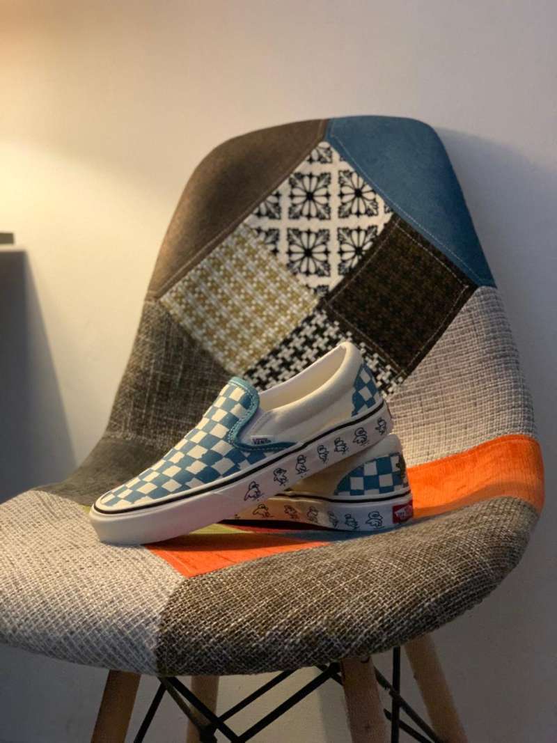 vans slip on kakao friends