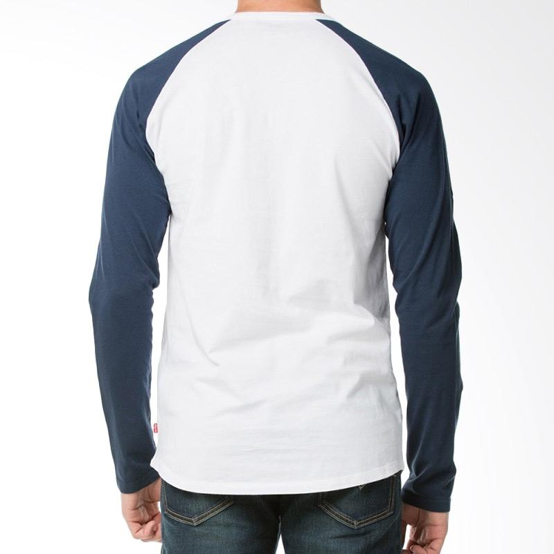 levi's baseball tee