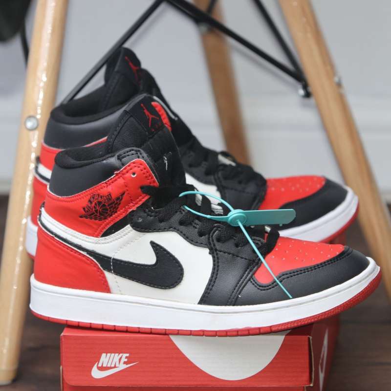 jordan retro bred toe