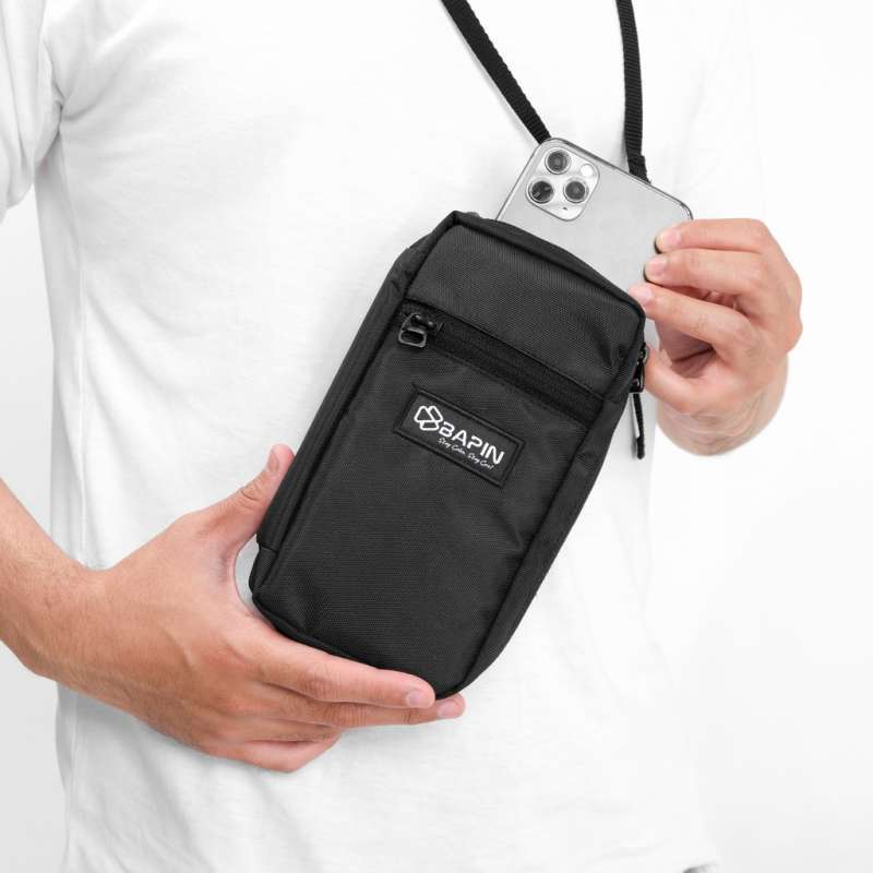 Hanging wallet top