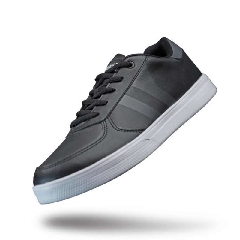Sepatu eagle sneakers sale