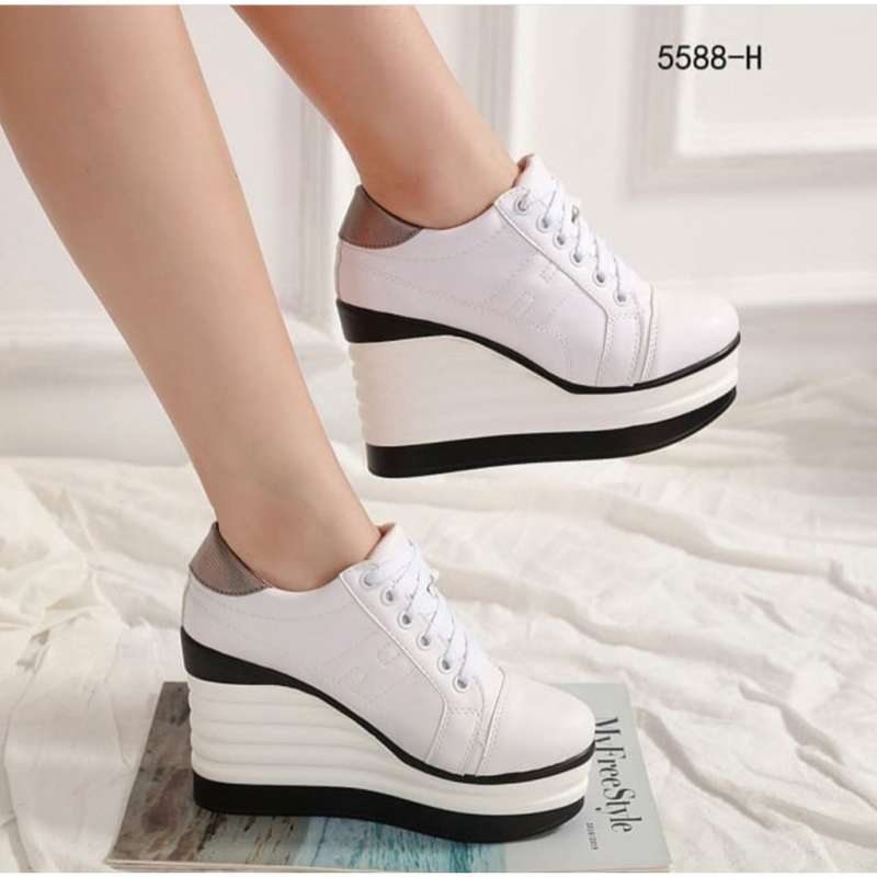 Sepatu boots cheap gucci