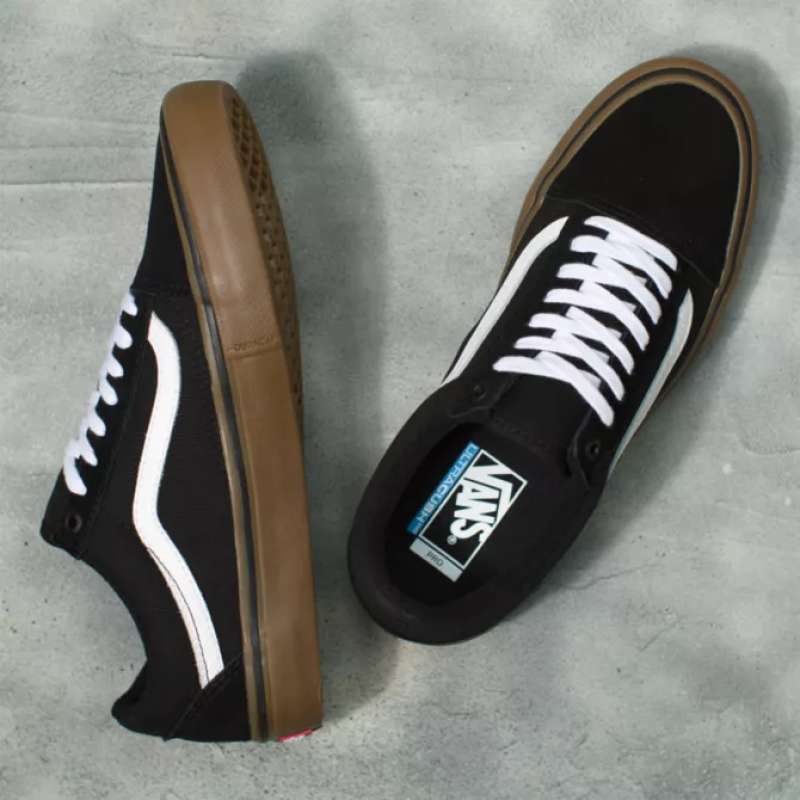 vans old skool pro shoes black gum