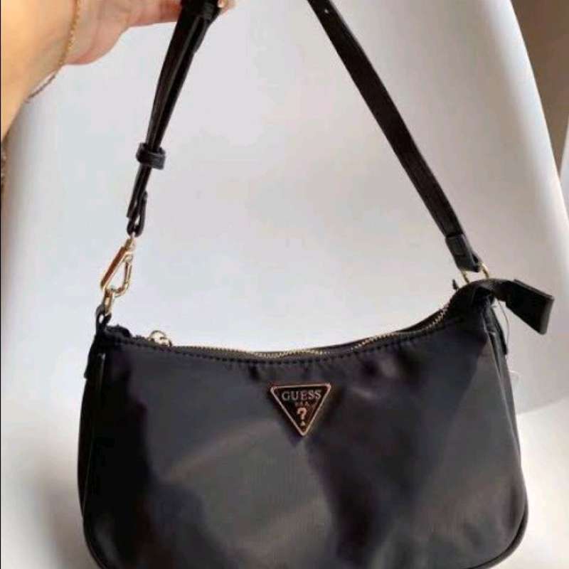 Jual Sling Bag Guess Hitam Original di Seller Ibeat store Kapuk