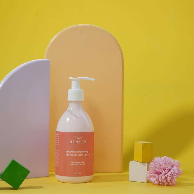 Promo HEMERA Fragrance Brightening Body Lotion Black Opium Diskon