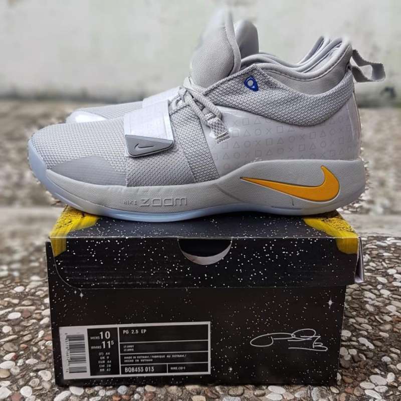 Sepatu basket nike pg 2 top