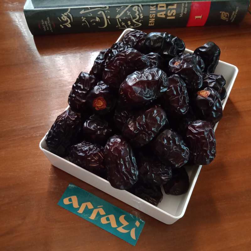 Jual Arrazi Kurma Ajwa Aliyah Madinah Ard01 1000g Online November 2020 Blibli Com