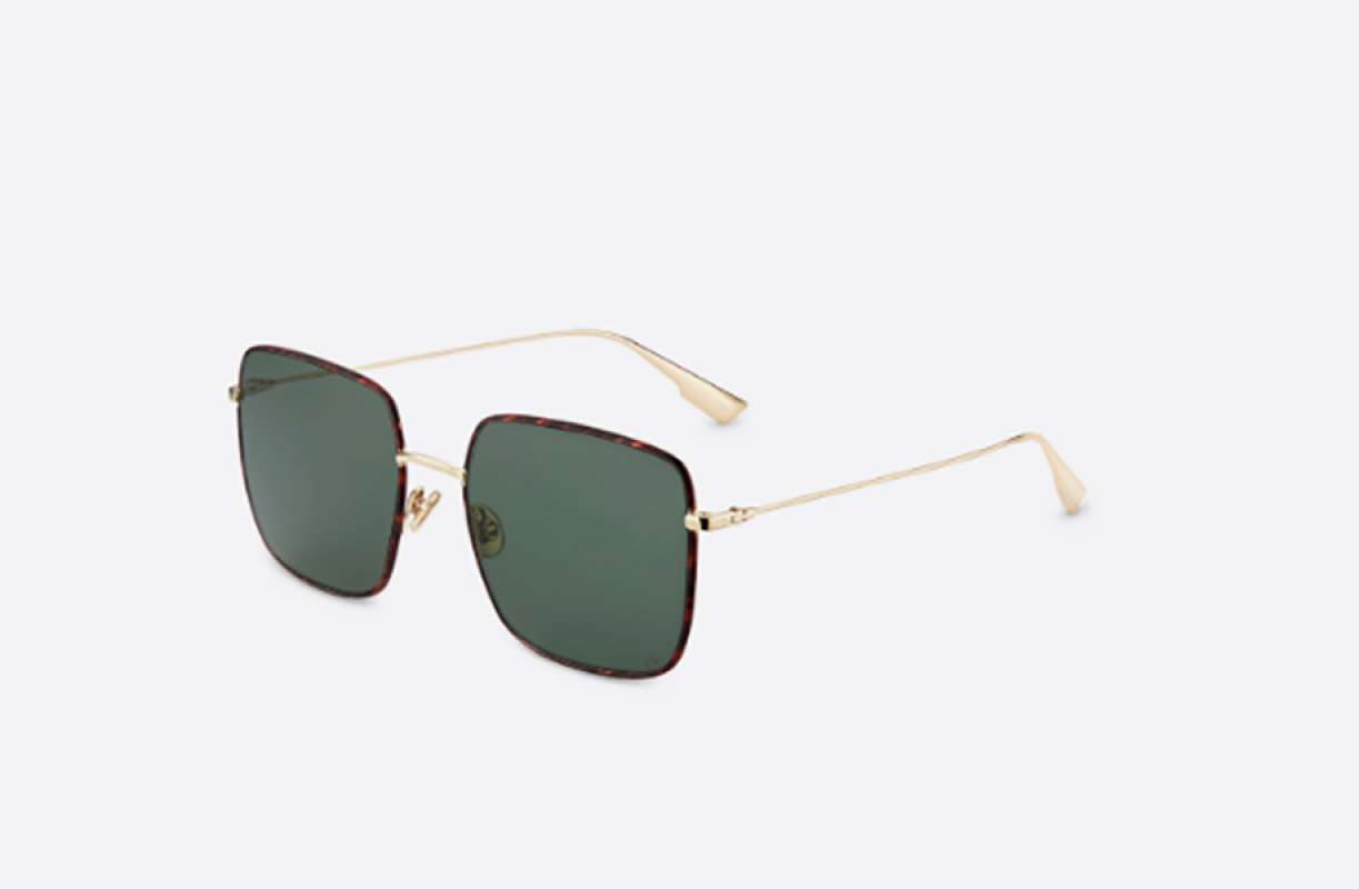 Diorstellaire1xs 2025