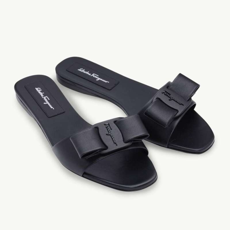 Harga sandal hot sale salvatore ferragamo