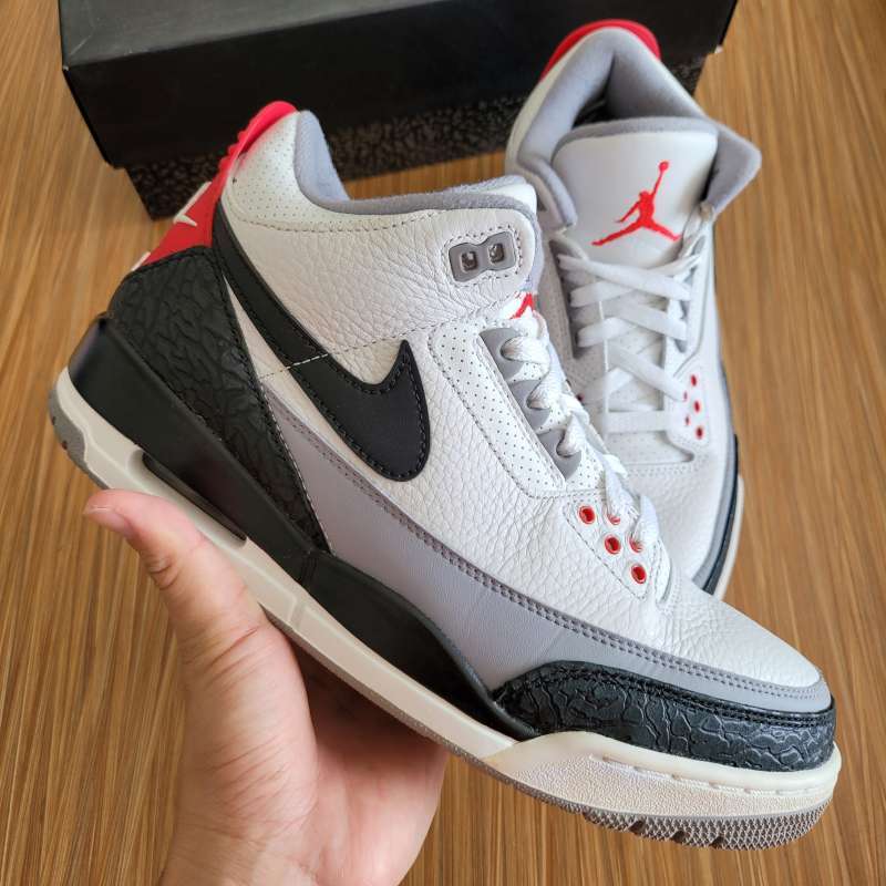 harga air jordan 3 tinker