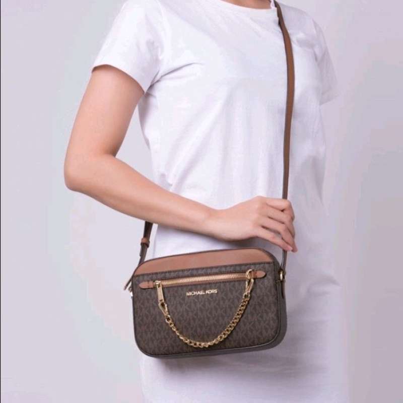 Tas Michael Kors Jet Set Item 35S1GTTC9B Powder Brown LG EW ZP Chain Xbody
