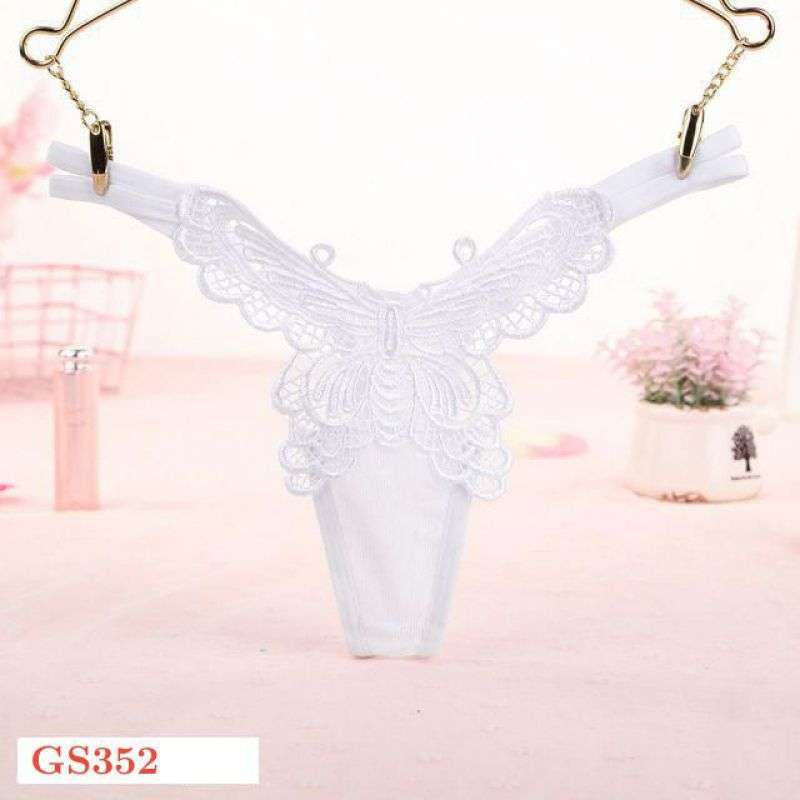 Ota va qiz dostlari bilan jinsiy aloqada Porno aktyori Jan Iv Le Kastel