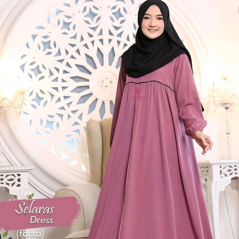 Selaros dresses 2025