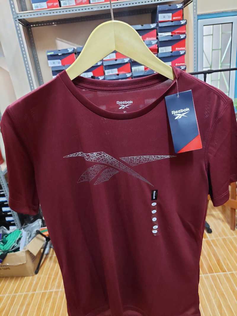 Kaos reebok sport shop station