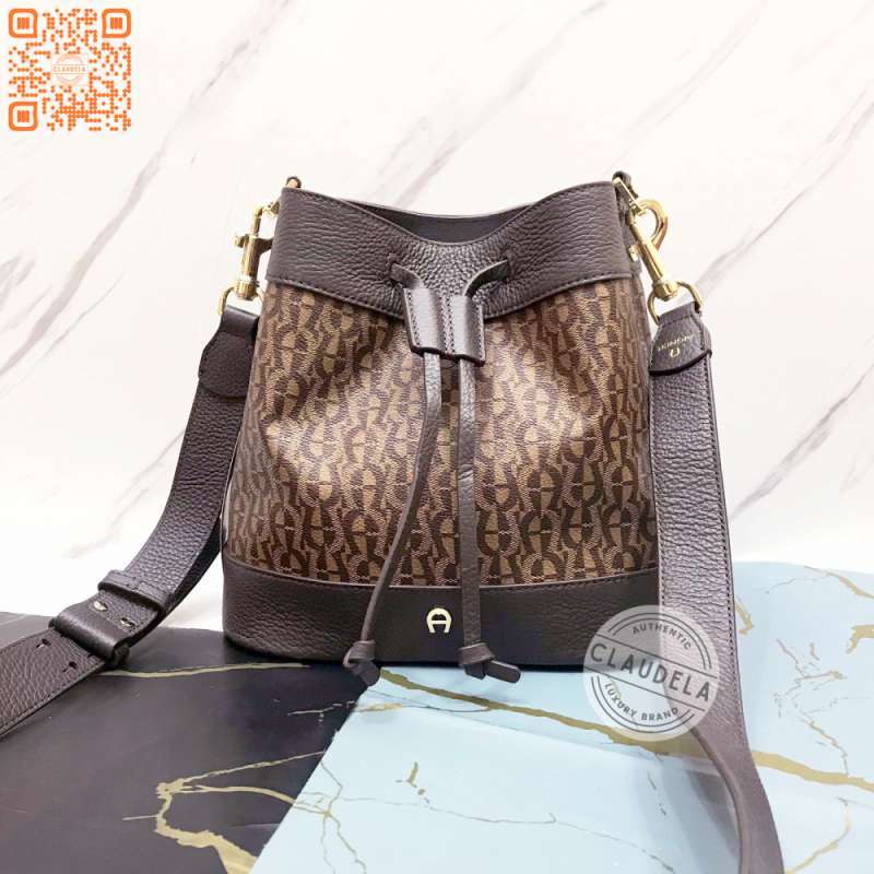 Aigner bucket bag store