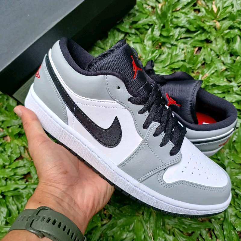 Sepatu Nike Air Jordan Shadow 2019 Air Jordan Low Light Smoke Grey