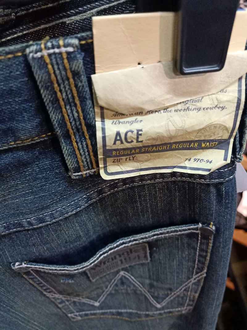 Jual Celana Jeans Wrangler| Ace Regular Straight Blue Original - 29 BLUE di  Seller S.J.S SHOP - Kota Bandung, Jawa Barat | Blibli