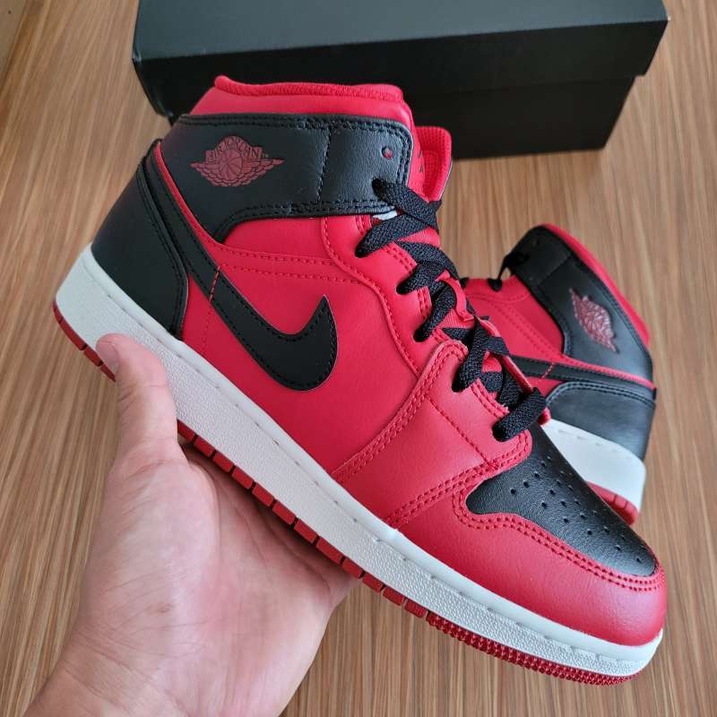Air Jordan Mid Reverse Bred (GS) || siren metallic gym red banned