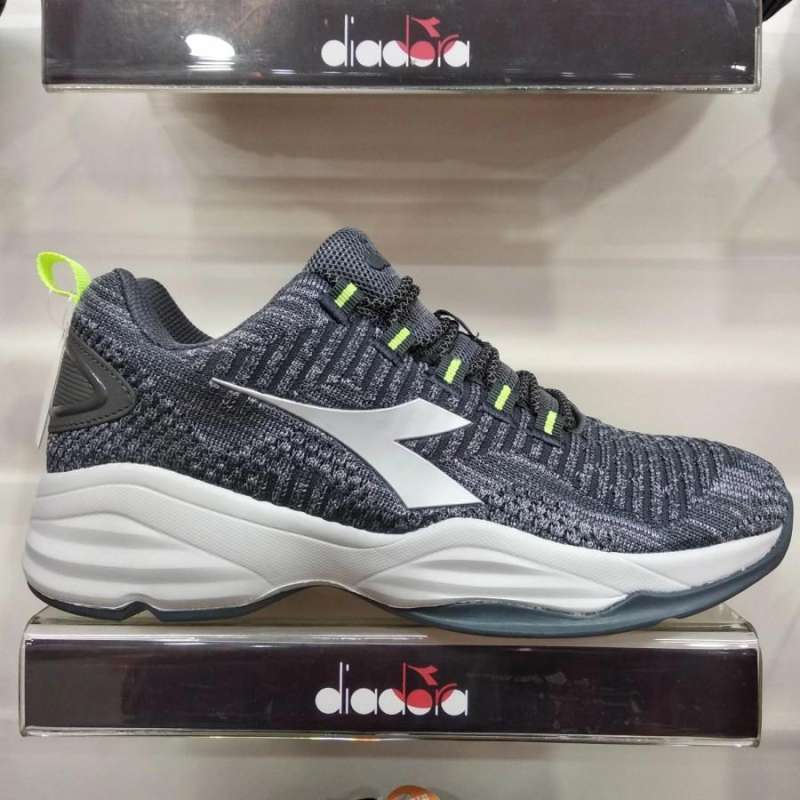 sepatu diadora basket