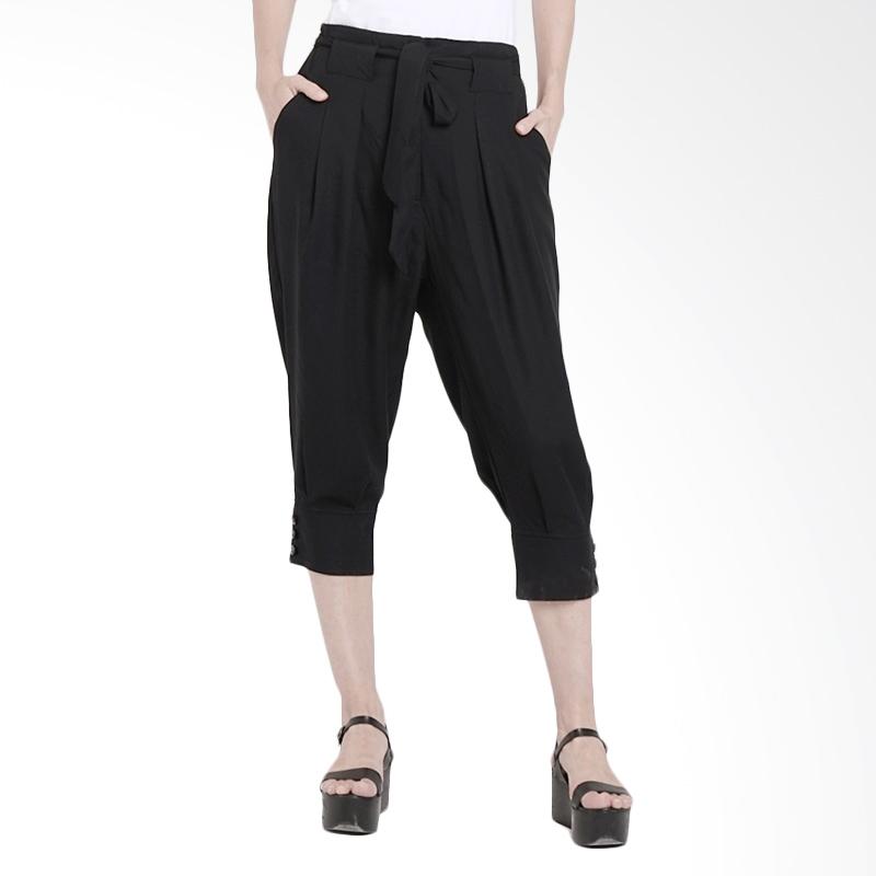 Minimal Hi - Waist Crop Trouser Celana Wanita - Jet Black