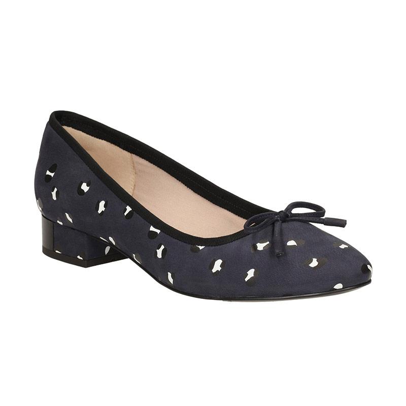 Clarks Eliberry Isla Nub Sepatu Wanita - Navy Leopard [26118809]