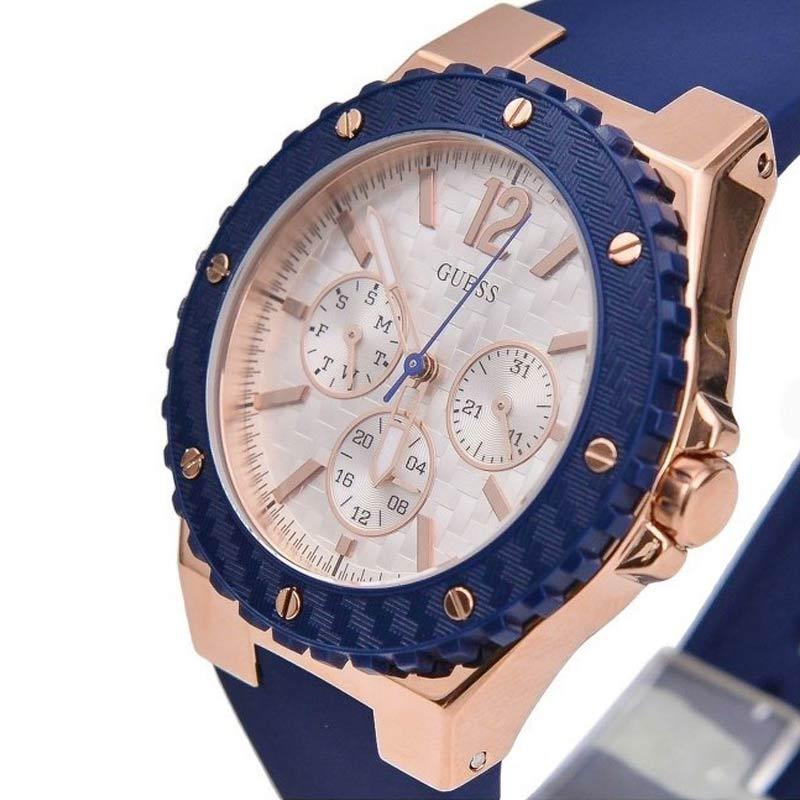 Guess Overdrive W0149L5 Rose Gold Blue MOP Dial Jam Tangan Wanita. Brand: GUESS. Belum ada ulasan