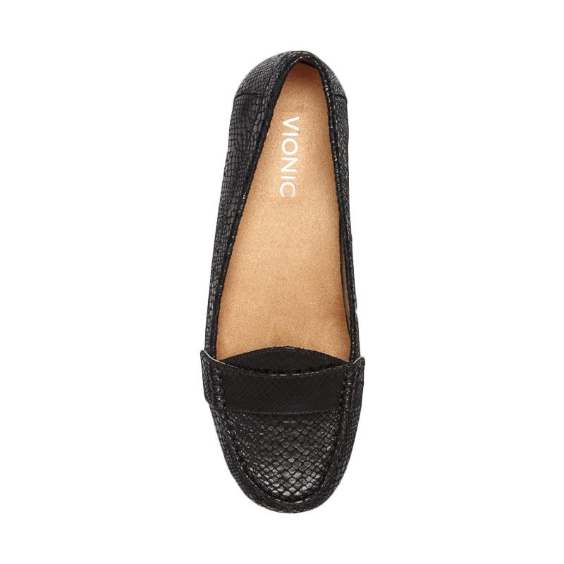 vionic loafer