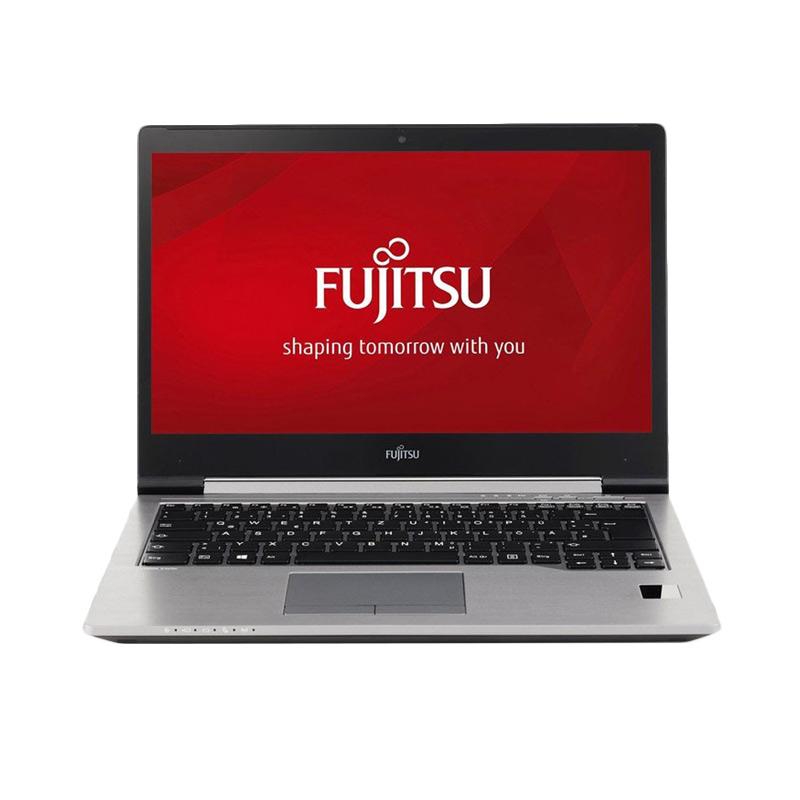 Fujitsu Lifebook U745-073 Notebook - Silver [14 Inch HD+/Intel Core i5-5200U/8 GB RAM/500 GB HDD]