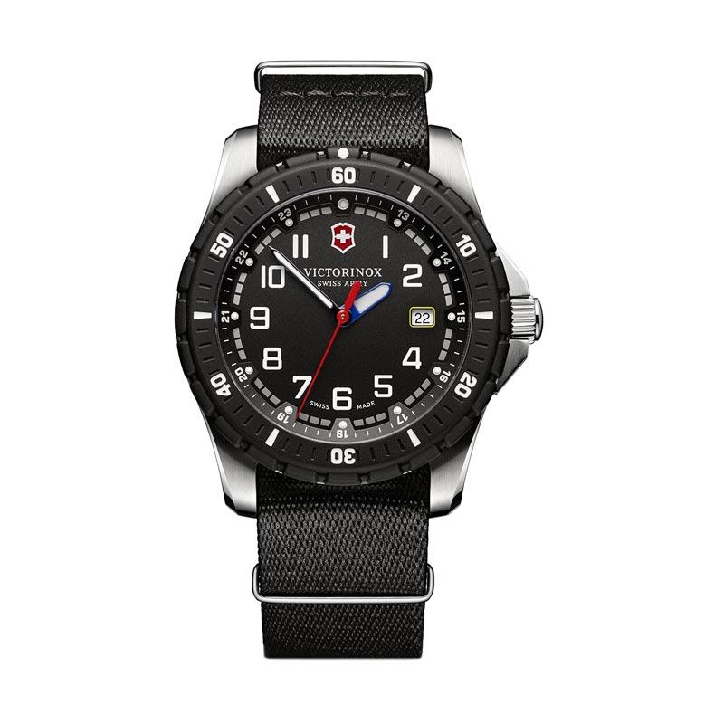 Victorinox Swiss Army Maverick Sport Nylon Jam Tangan Pria 241674.1 - Black