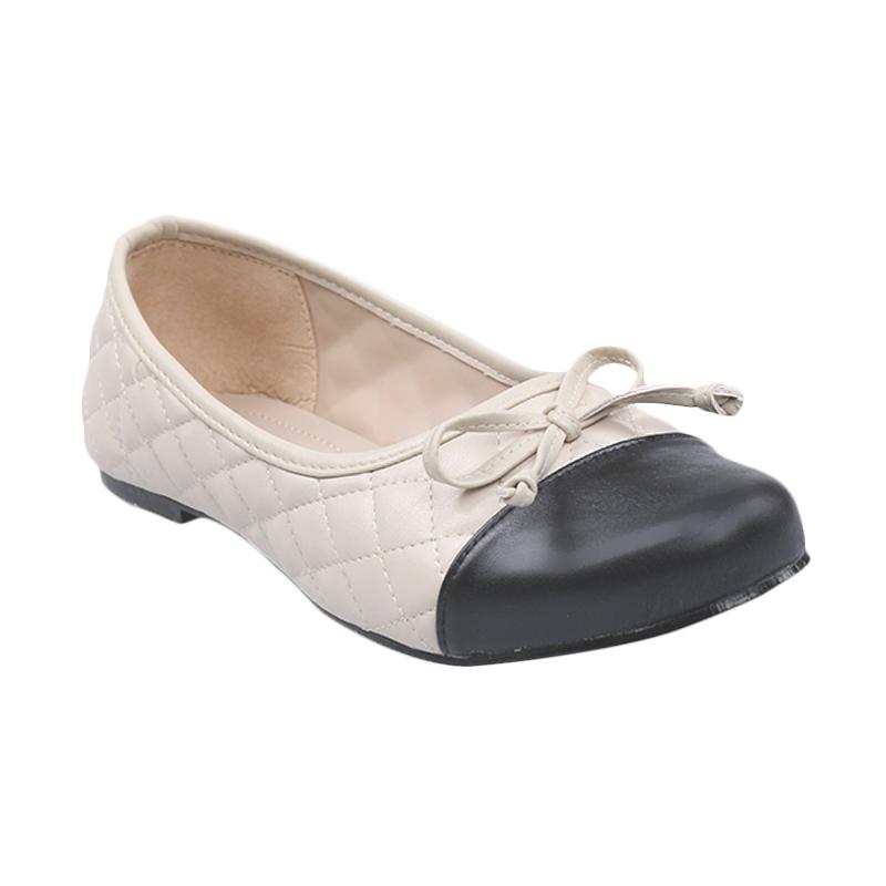 GIA Coco Flat Shoes - Beige