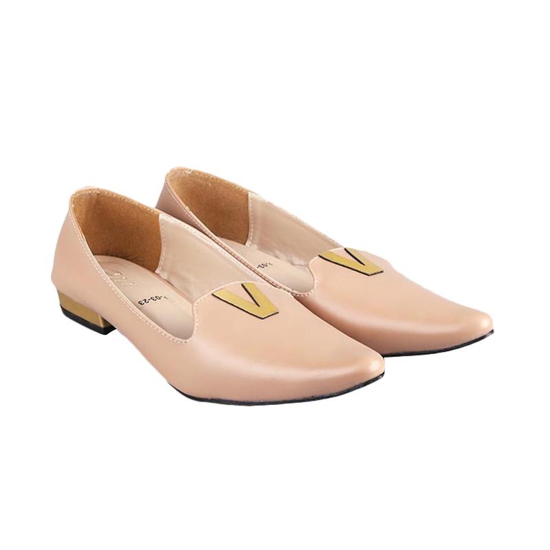 GIA Biscotti Flats Shoes - Beige