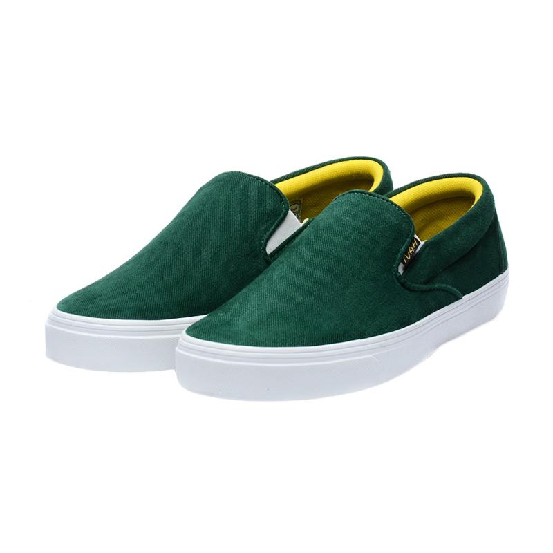 Nah Indonesia Jooy Slip On Shoes - Green