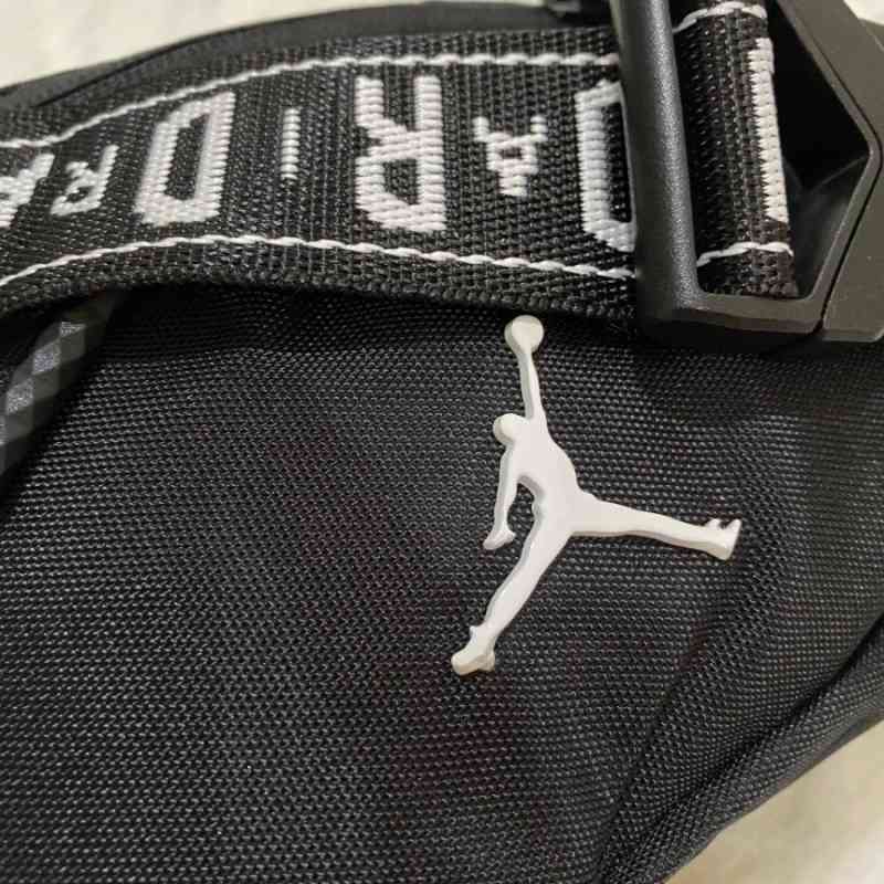 Air jordan mini font waist bag sales