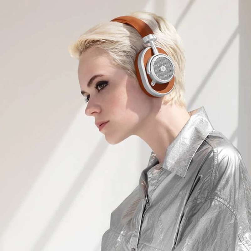 MW 65 Premium Wireless Headphones 