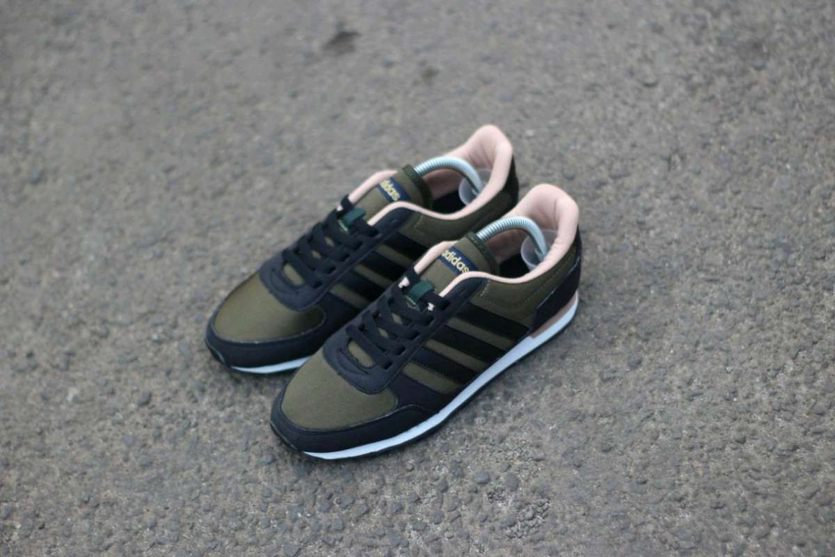 Jual ADIDAS NEO CITY RACER ORIGINAL MADE IN INDONESIA 42 di