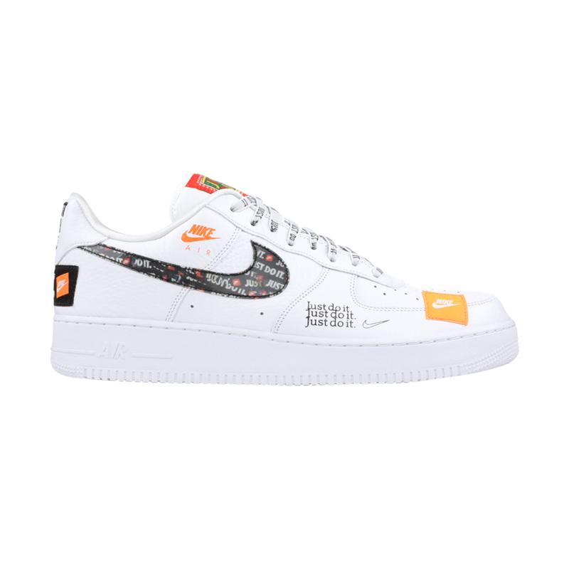 Jual NIKE Men Air Force 1 Just Do It Sepatu Sneakers Pria White