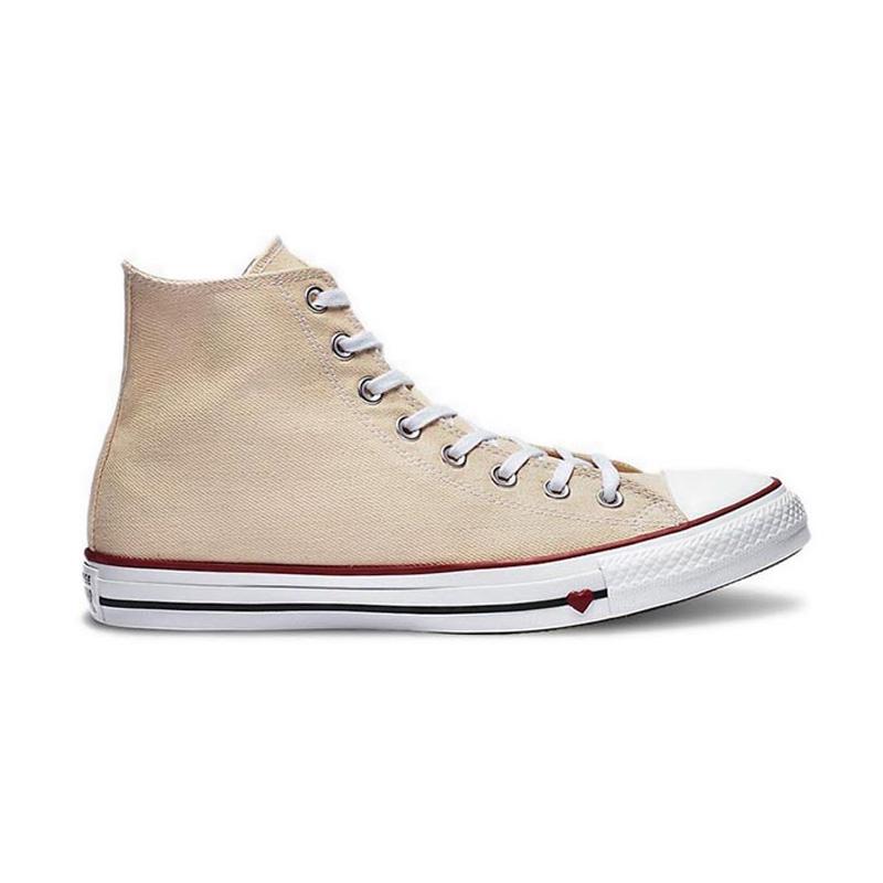 Chuck taylor all star sales denim love low top