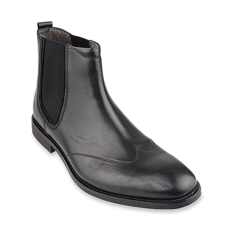 Sepatu boot deals hush puppies
