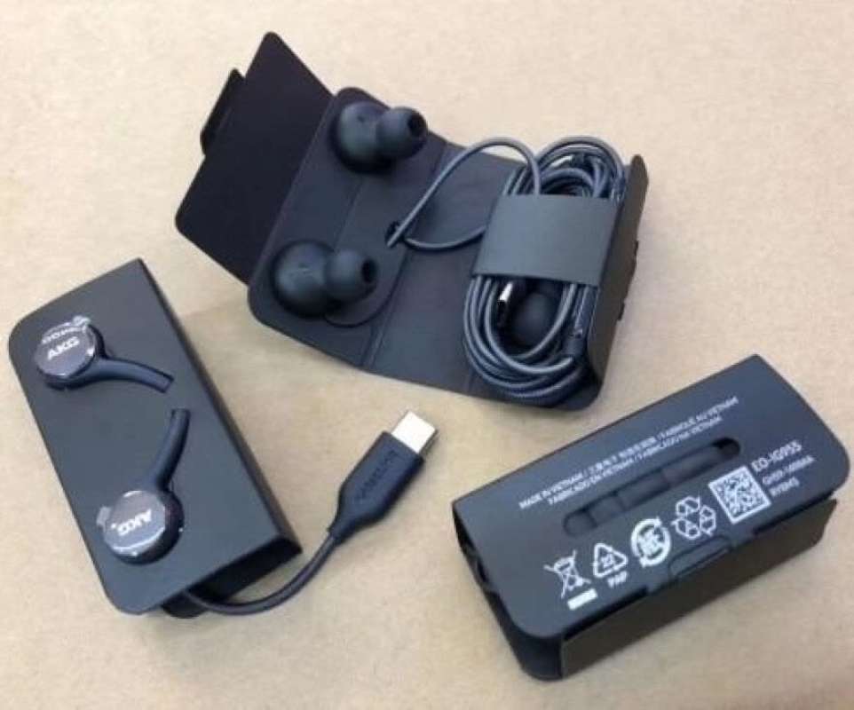 harga headset akg samsung note 10