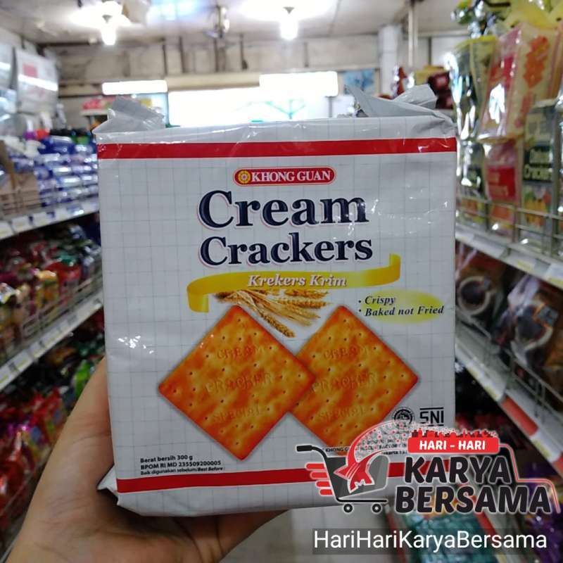Biskuit Khong Guan Cream Crackers 300gr Terbaru Agustus 2021 Harga Murah Kualitas Terjamin Blibli